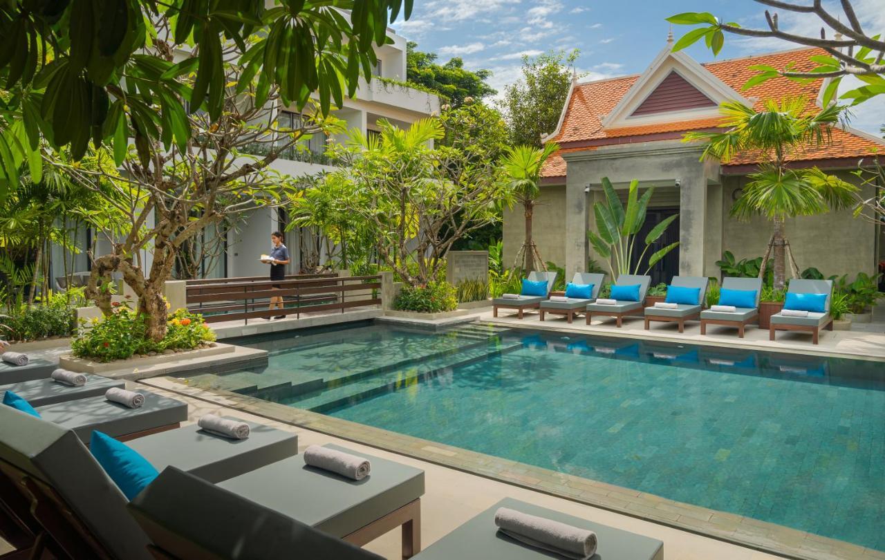 Eightfold Urban Resort Siem Reap Exterior photo The swimming pool at The Library