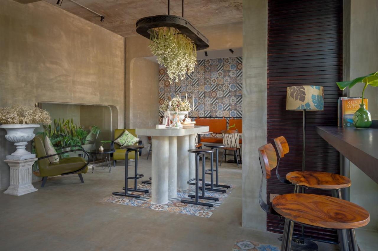 Eightfold Urban Resort Siem Reap Exterior photo The interior of the restaurant